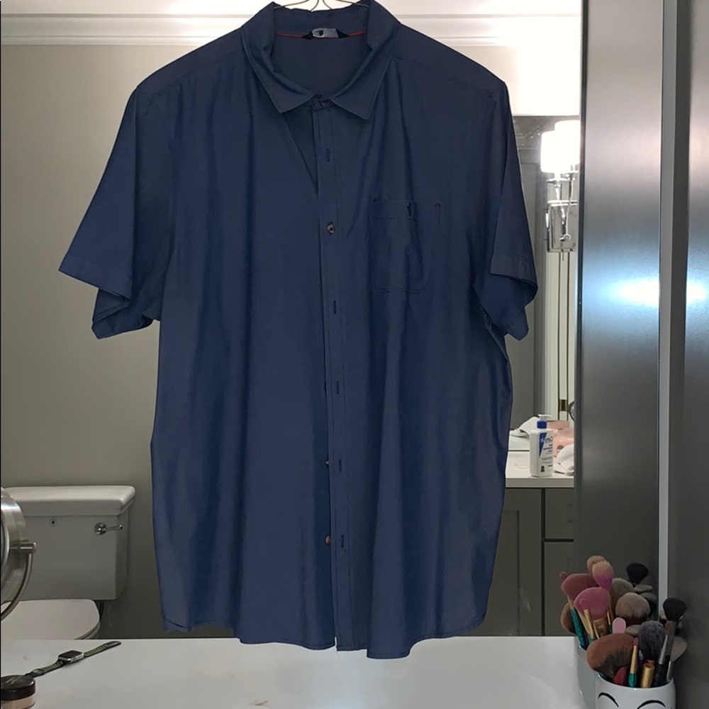Men’s Northface button down